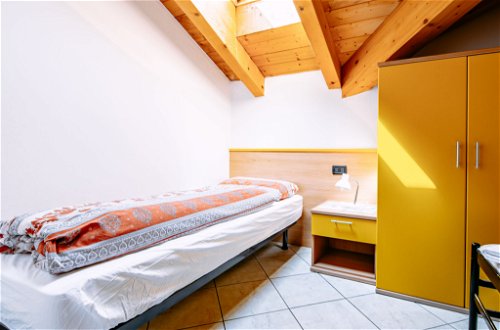 Foto 23 - Apartment mit 3 Schlafzimmern in Caldes mit schwimmbad und blick auf die berge