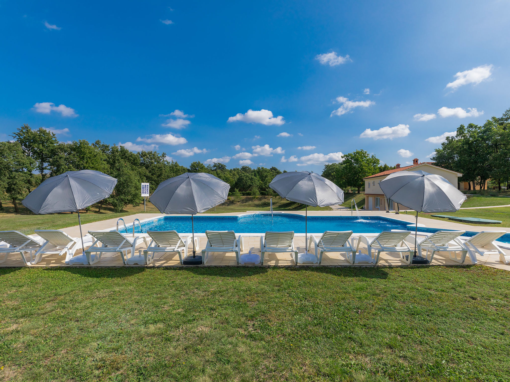 Photo 12 - Appartement de 1 chambre à Žminj avec piscine et jardin