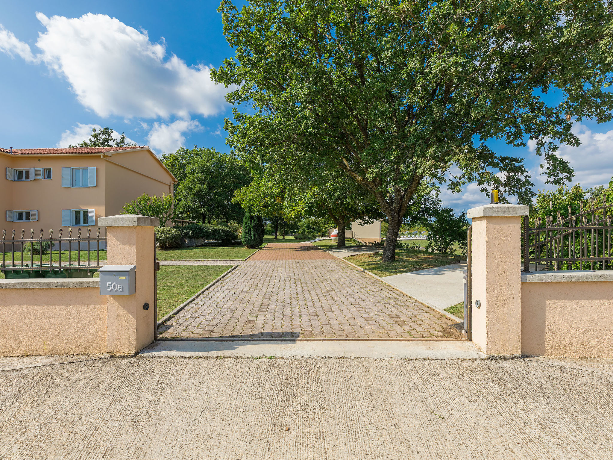 Foto 40 - Apartamento de 1 habitación en Žminj con piscina y vistas al mar