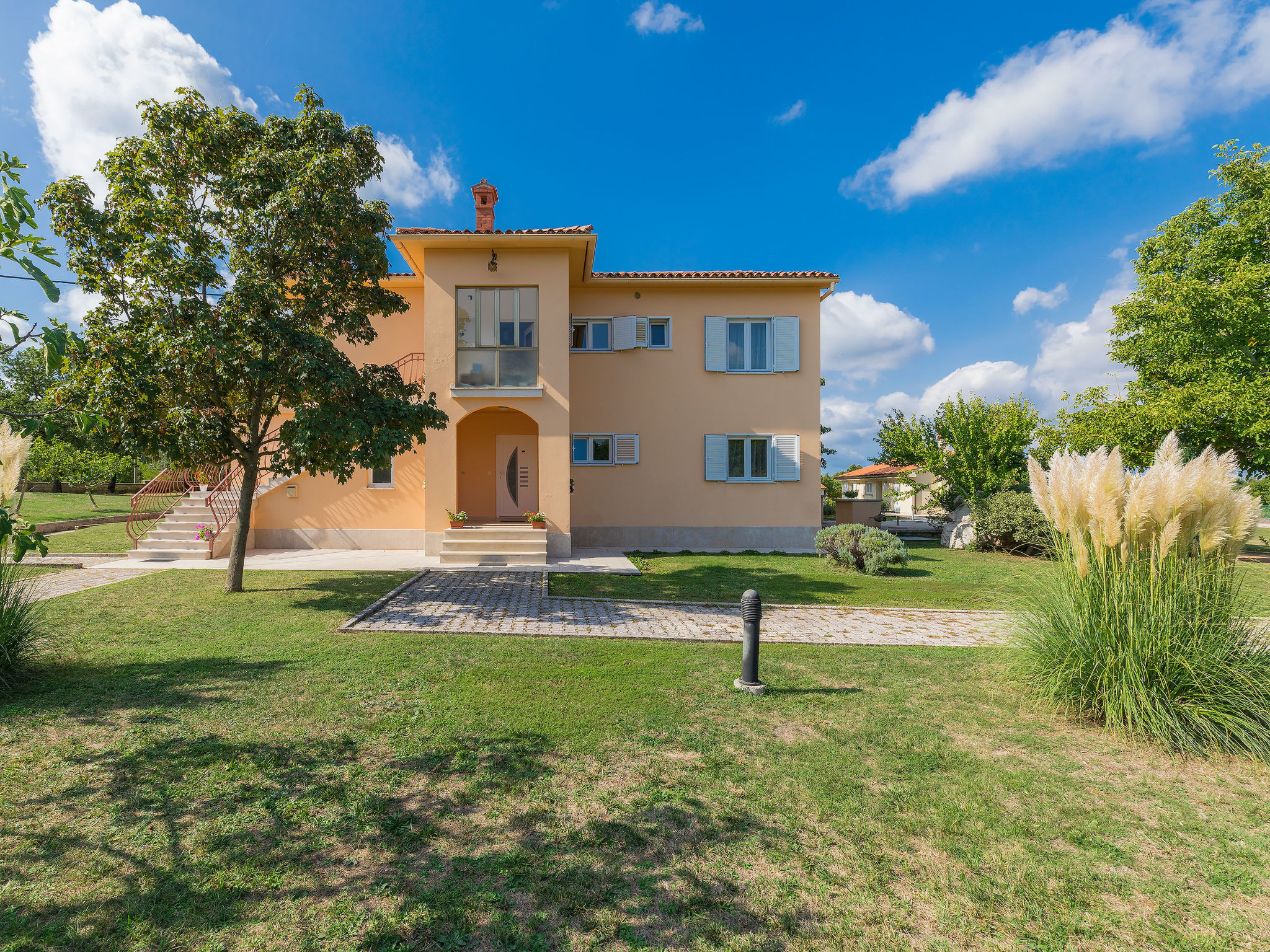 Foto 40 - Appartamento con 1 camera da letto a Žminj con piscina e vista mare