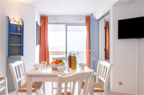Foto 9 - Apartment mit 2 Schlafzimmern in Canet-en-Roussillon mit schwimmbad und blick aufs meer