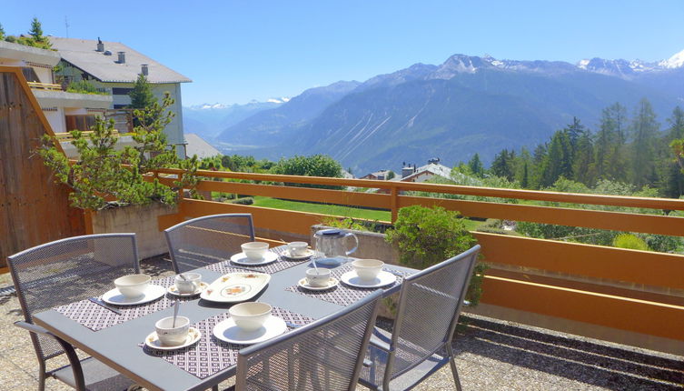 Foto 1 - Apartment mit 1 Schlafzimmer in Crans-Montana mit schwimmbad und blick auf die berge