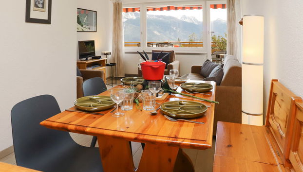 Apartamento de 2 quartos em Crans-Montana com piscina e terraço - Foto 3