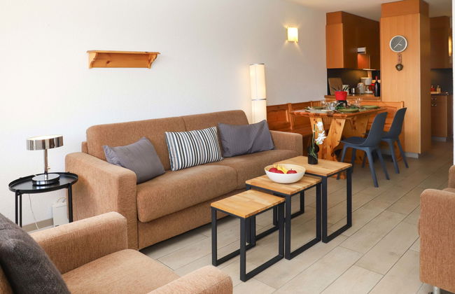 Apartamento de 2 quartos em Crans-Montana com piscina e terraço - Foto 2