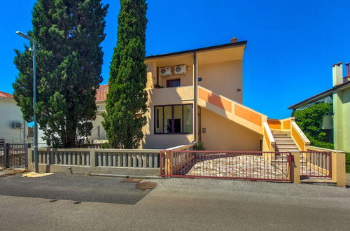 Photo 24 - 2 bedroom Apartment in Punat with garden and terrace