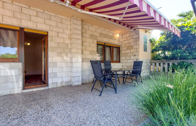 Apartamento de 3 quartos em Punat com jardim e terraço - Foto 8