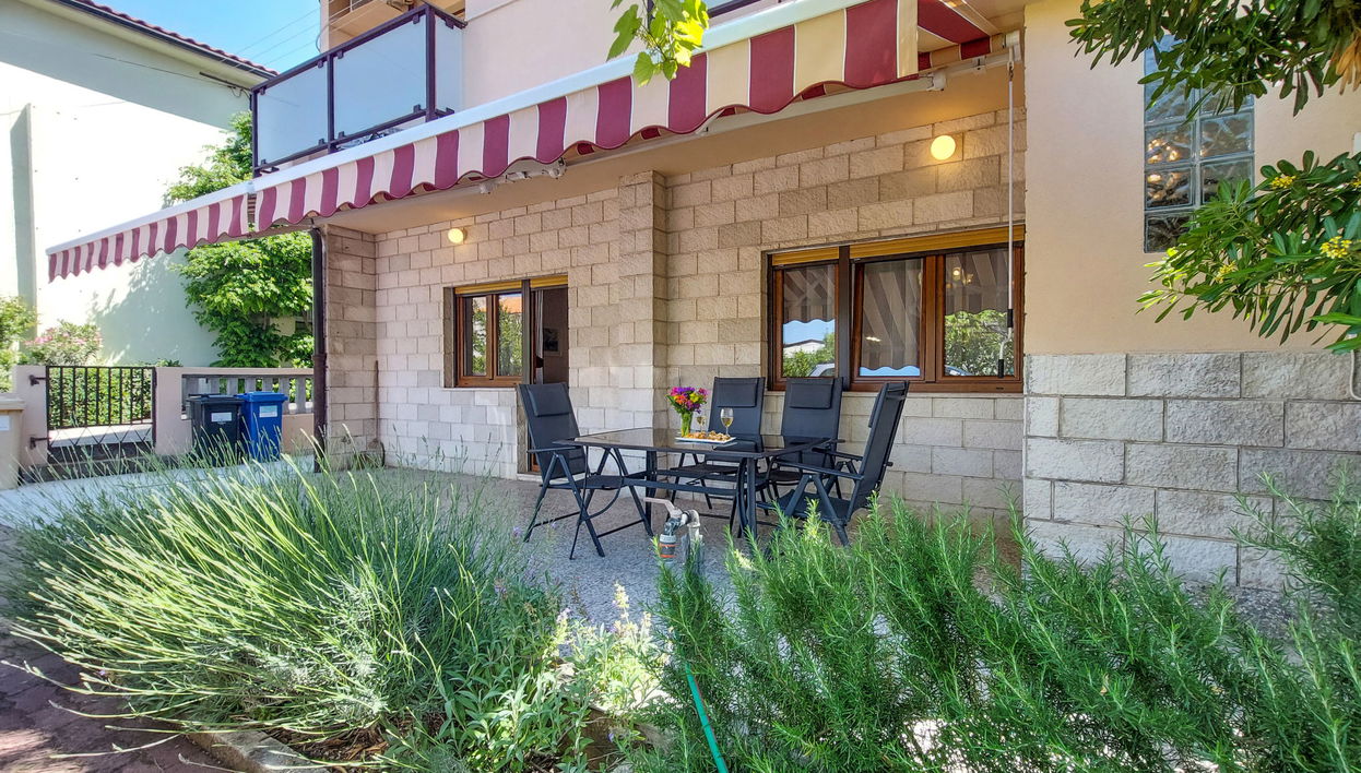 Apartment mit 3 Schlafzimmern in Punat mit garten und terrasse - Foto 1