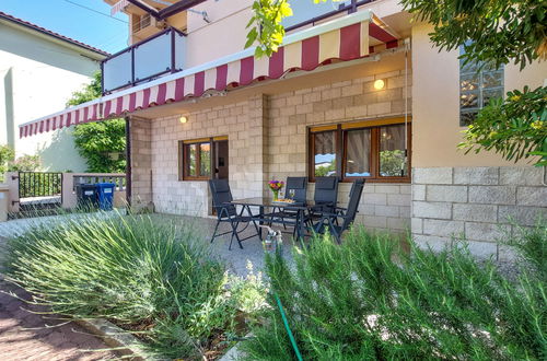 Photo 1 - 2 bedroom Apartment in Punat with garden and terrace