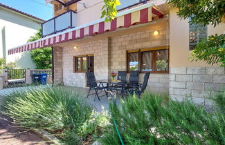 Photo 1 - Appartement de 2 chambres à Punat avec jardin et terrasse