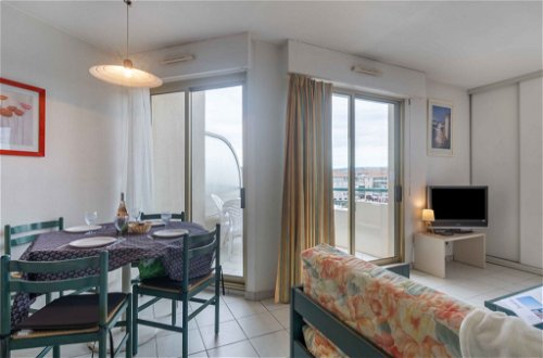 Foto 14 - Apartamento de 1 habitación en Fréjus con piscina y vistas al mar