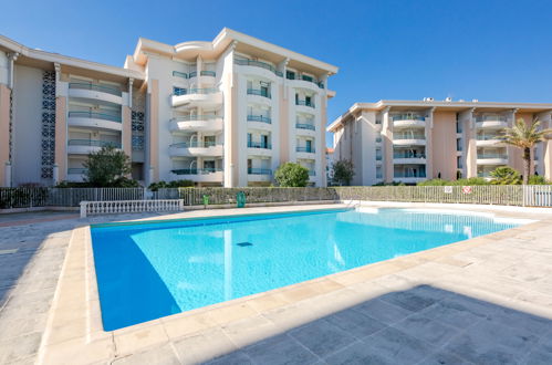 Foto 24 - Apartamento de 1 habitación en Fréjus con piscina y vistas al mar