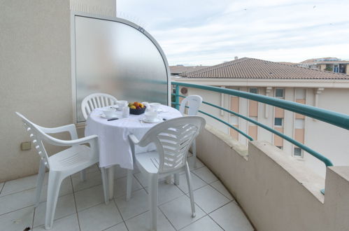 Foto 17 - Apartamento de 1 habitación en Fréjus con piscina y vistas al mar