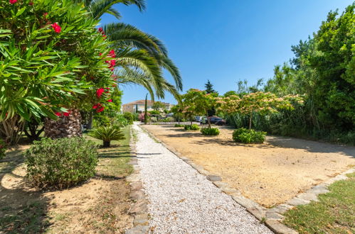 Photo 17 - 1 bedroom Apartment in Le Lavandou with sea view