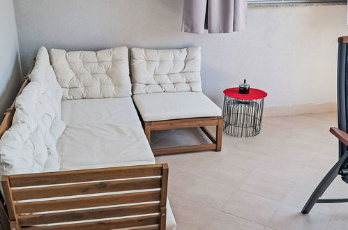 Photo 11 - 1 bedroom Apartment in Novigrad with swimming pool and garden