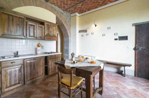 Foto 32 - Casa de 10 quartos em Cortona com piscina privada e jardim