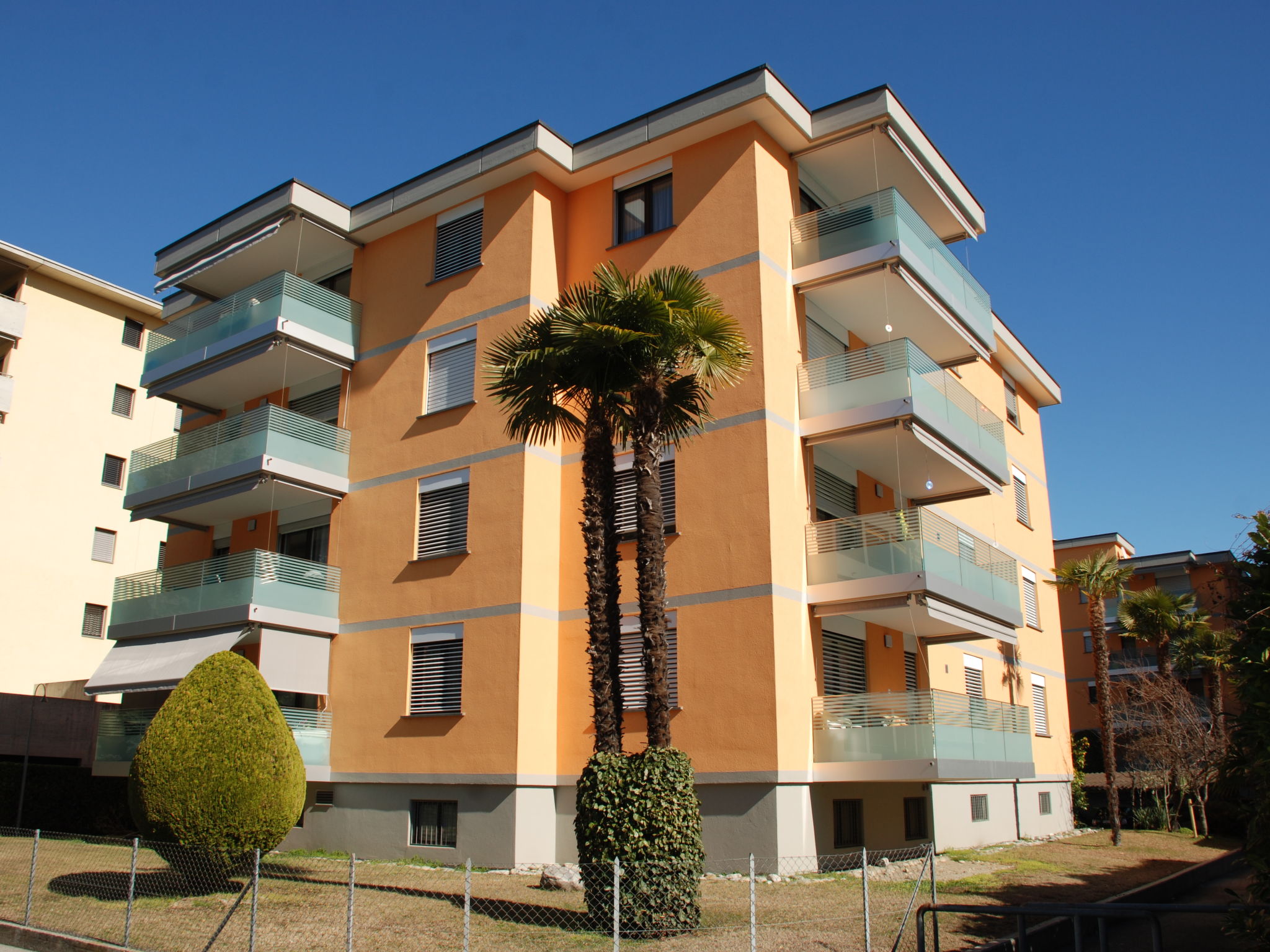 Foto 1 - Apartamento de 2 habitaciones en Locarno con jardín