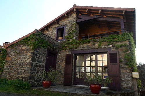 Photo 2 - Maison de 2 chambres à Blassac avec jardin et terrasse