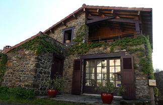 Photo 2 - Maison de 2 chambres à Blassac avec jardin et terrasse