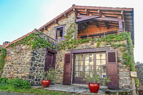 Photo 1 - Maison de 2 chambres à Blassac avec jardin et terrasse