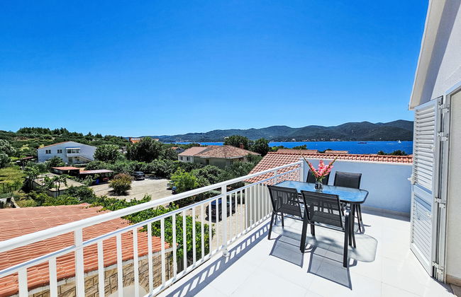 Apartamento de 2 quartos em Orebić com piscina e jardim - Foto 2