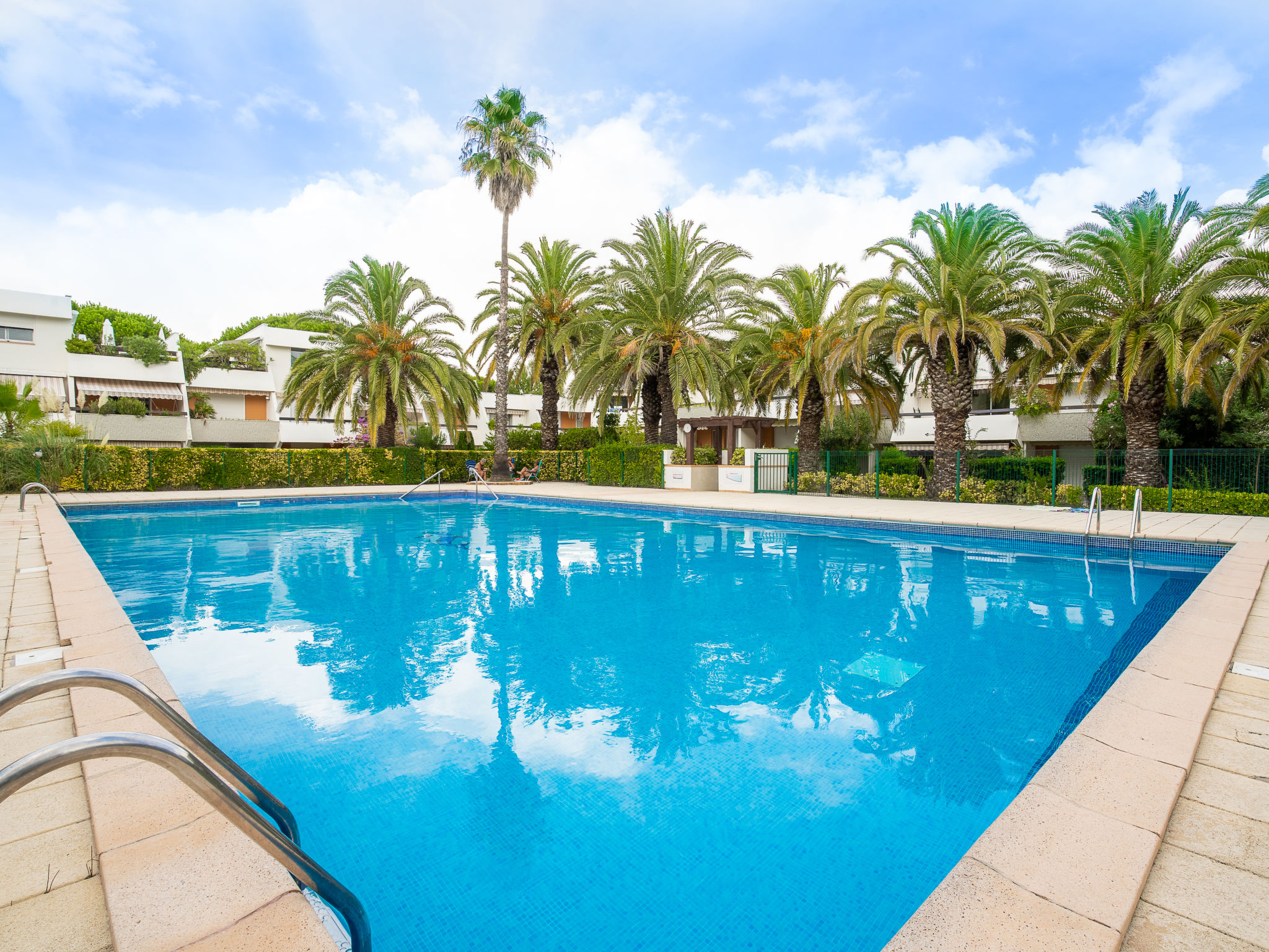 Foto 1 - Apartment in La Grande-Motte mit schwimmbad und blick aufs meer