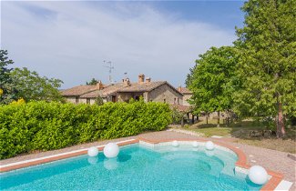 Foto 1 - Casa de 6 habitaciones en Gubbio con piscina privada y jardín