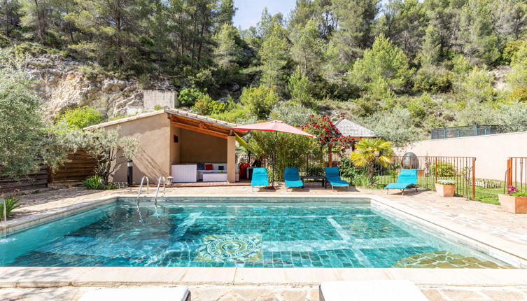 Photo 1 - Maison de 4 chambres à Le Barroux avec piscine privée et jardin