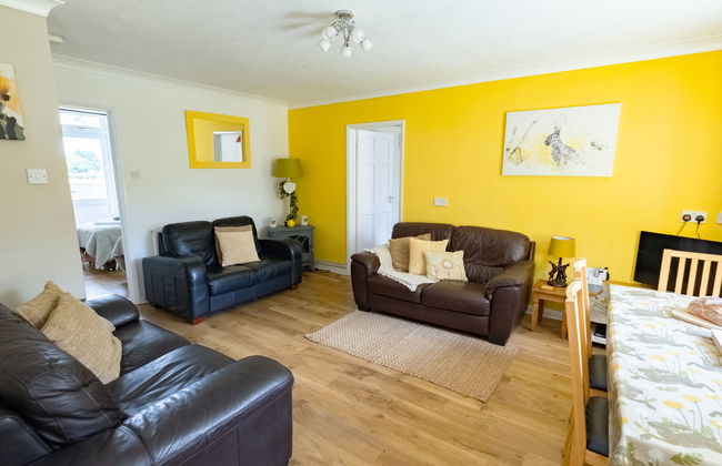Casa de 4 quartos em Henfield com jardim - Foto 4