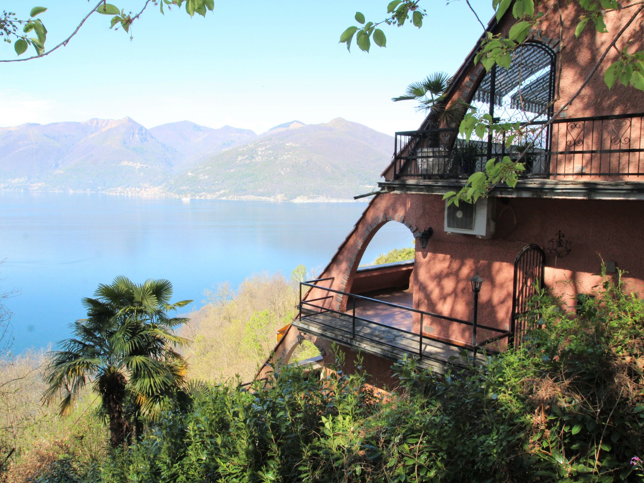 Photo 17 - 2 bedroom Apartment in Luino with terrace and mountain view