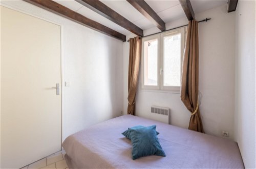 Foto 12 - Apartamento de 2 quartos em Cavalaire-sur-Mer com piscina e vistas do mar