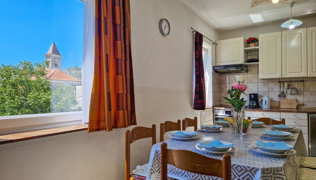8 bedroom House in Senj with garden and terrace - Photo 2