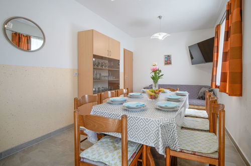 Photo 9 - 8 bedroom House in Senj with garden and terrace