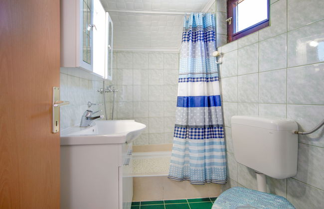 Haus mit 8 Schlafzimmern in Senj mit garten und terrasse - Foto 33