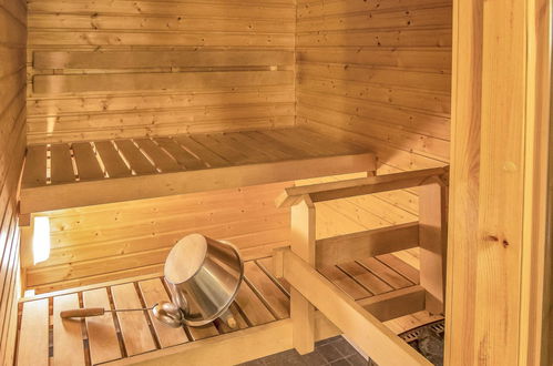 Foto 13 - Casa de 2 quartos em Kolari com sauna