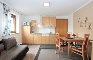 Foto 3 - Appartamento con 1 camera da letto a Aschau im Zillertal con vista sulle montagne