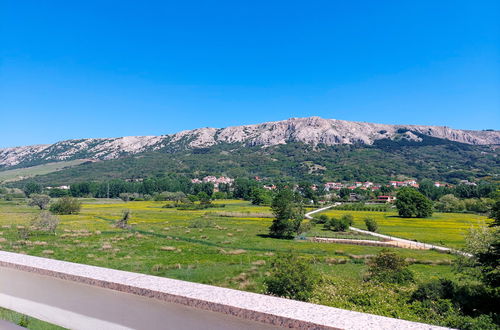 Photo 8 - Appartement de 1 chambre à Baška avec jardin