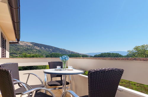 Photo 3 - Appartement de 1 chambre à Baška avec jardin