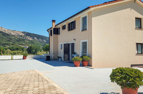 Photo 9 - Appartement de 1 chambre à Baška avec jardin