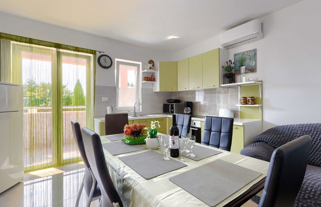 Casa de 6 quartos em Sveta Nedelja com piscina privada e jardim - Foto 14