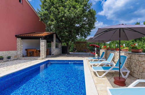 Foto 7 - Casa de 4 quartos em Sveta Nedelja com piscina privada e jardim