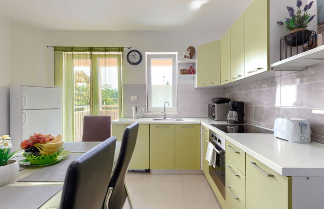 Casa de 6 quartos em Sveta Nedelja com piscina privada e jardim - Foto 12