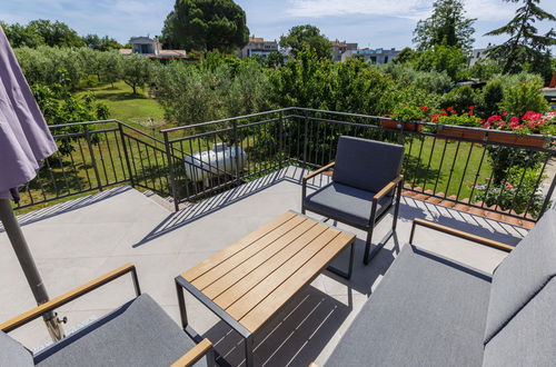 Foto 4 - Appartamento con 1 camera da letto a Novigrad con giardino e terrazza