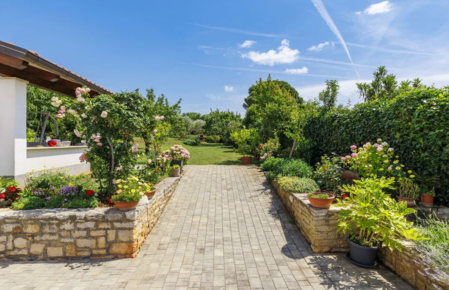 Apartamento de 2 quartos em Novigrad com jardim e terraço - Foto 17