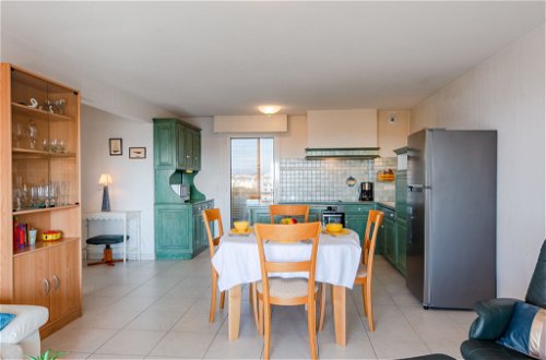 Photo 6 - 2 bedroom Apartment in Fréjus with terrace and sea view