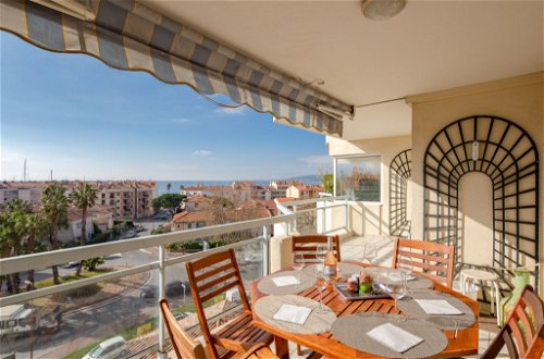 Foto 1 - Apartamento de 2 quartos em Fréjus com terraço e vistas do mar