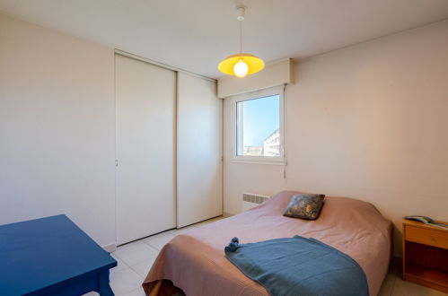 Foto 14 - Appartamento con 2 camere da letto a Fréjus con terrazza e vista mare