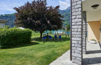 Foto 3 - Appartamento con 2 camere da letto a Samolaco con giardino e vista sulle montagne