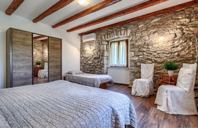 Casa de 5 quartos em Kršan com piscina privada e jardim - Foto 42