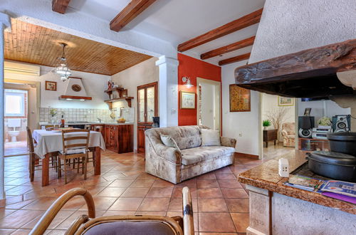 Foto 6 - Haus mit 4 Schlafzimmern in Kršan mit privater pool und garten