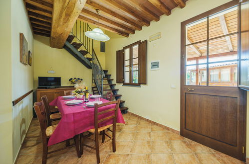 Photo 7 - 2 bedroom Apartment in Castelfranco di Sotto with swimming pool and garden